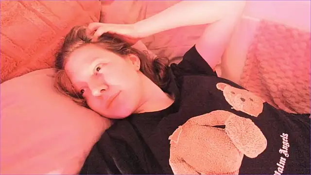 Viktoria Oliverr online show from September 22, 2025, 4:58 am