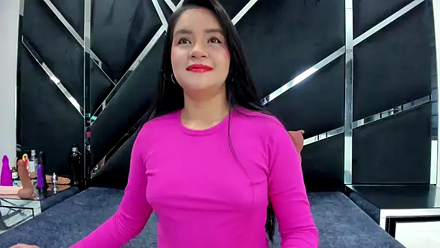 Snapshot of Ivanna18_x chatting on September 28, 2025, 4:07 am Ivanna18 x online show from September 28, 2025, 4:07 am