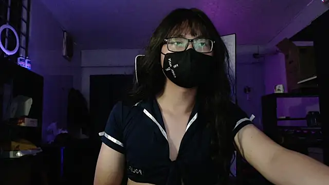 Snapshot of Erin_Song chatting on February 12, 2025, 1:48 pm Erin Song online show from February 12, 2025, 1:48 pm