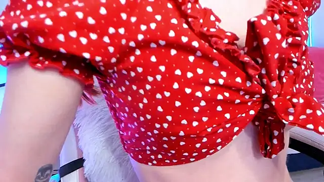 Snapshot of Mia_Madden chatting on November 24, 2025, 2:22 am Mia Madden online show from November 24, 2025, 2:22 am