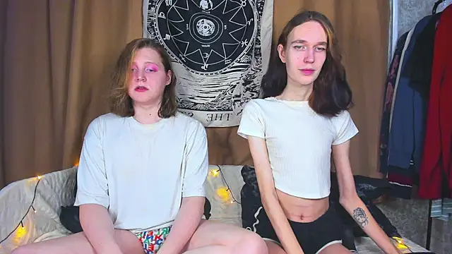 Snapshot of Calvin_and_Kevin chatting on March 18, 2025, 8:25 am Calvin and Kevin online show from March 18, 2025, 8:25 am