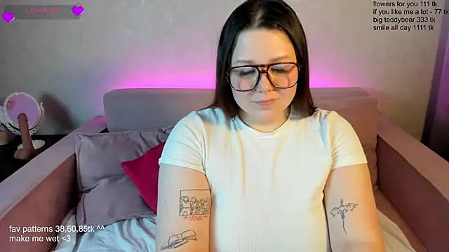 Ruth Oliver online show from March 8, 2025, 11:27 am