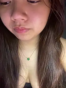 Hotellinh12 online show from February 23, 2025, 6:34 pm