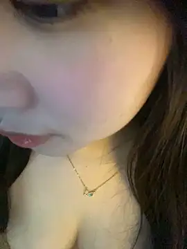 Hotellinh12 online show from September 27, 2025, 7:35 am