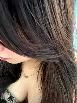 Hotellinh12 online show from November 28, 2025, 7:55 am