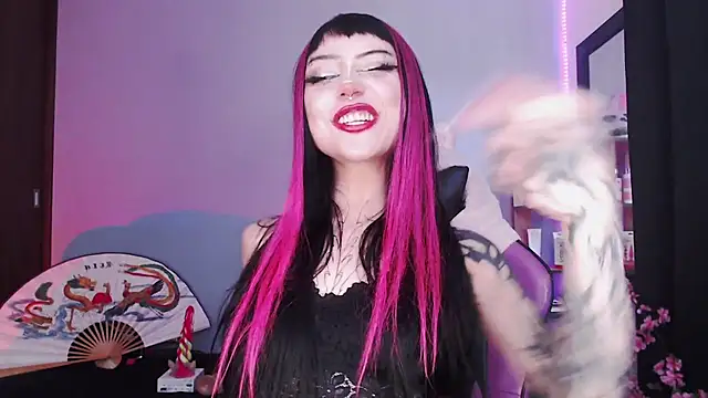 Snapshot of catipetite chatting on February 14, 2025, 7:23 pm catipetite online show from February 14, 2025, 7:23 pm