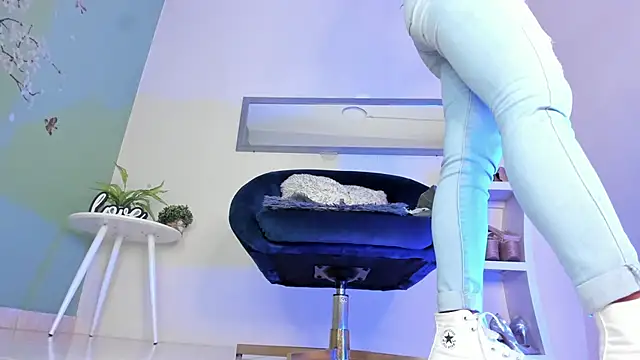 Snapshot of thais_dreams chatting on January 13, 2025, 12:45 pm thais dreams online show from January 13, 2025, 12:45 pm