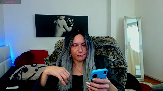 EvelynQueenn online show from January 11, 2025, 10:40 am