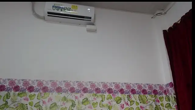 Snapshot of Watagatapitusberry1 chatting on January 15, 2025, 3:43 am Watagatapitusberry1 online show from January 15, 2025, 3:43 am