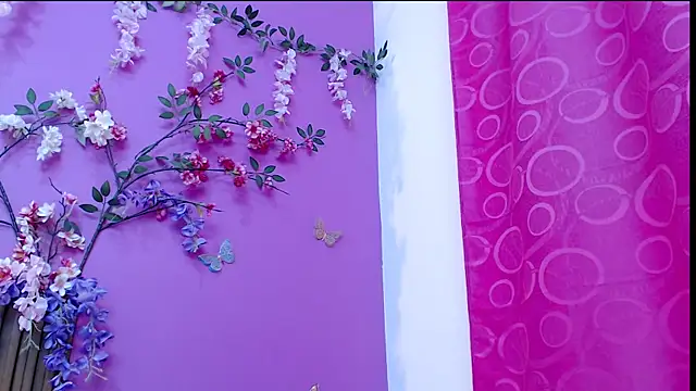 Snapshot of Watagatapitusberry1 chatting on February 26, 2025, 1:32 am Watagatapitusberry1 online show from February 26, 2025, 1:32 am