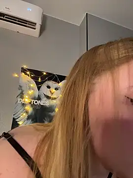 Snapshot of pink8ty chatting on October 23, 2025, 10:41 pm pink8ty online show from October 23, 2025, 10:41 pm