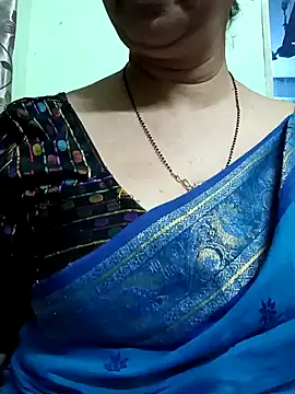 Snapshot of Rosy-B chatting on December 29, 2024, 12:52 am Rosy-B online show from December 29, 2024, 12:52 am