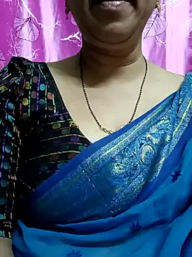 Snapshot of Rosy-B chatting on January 17, 2025, 1:15 am Rosy-B online show from January 17, 2025, 1:15 am