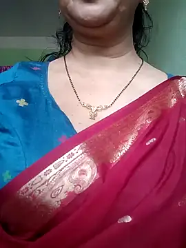 Snapshot of Rosy-B chatting on January 24, 2025, 10:11 am Rosy-B online show from January 24, 2025, 10:11 am
