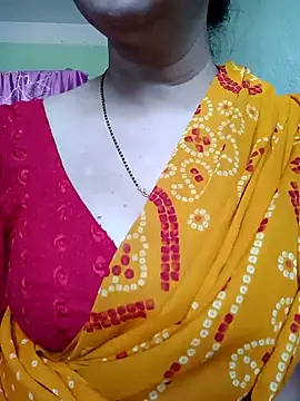 Snapshot of Rosy-B chatting on March 9, 2025, 9:57 am Rosy-B online show from March 9, 2025, 9:57 am