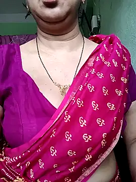 Snapshot of Rosy-B chatting on September 11, 2025, 12:44 am Rosy-B online show from September 11, 2025, 12:44 am
