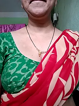 Snapshot of Rosy-B chatting on September 13, 2025, 9:31 am Rosy-B online show from September 13, 2025, 9:31 am