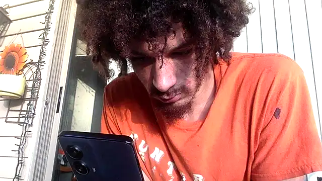 Snapshot of Clearlytothepoint420 chatting on October 19, 2025, 1:01 pm Clearlytothepoint420 online show from October 19, 2025, 1:01 pm