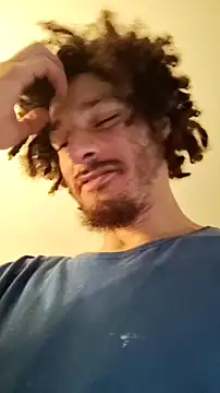 Snapshot of Clearlytothepoint420 chatting on October 24, 2025, 9:33 pm Clearlytothepoint420 online show from October 24, 2025, 9:33 pm