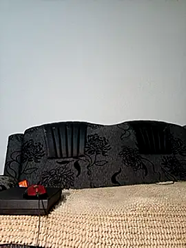 mayk18cm online show from January 19, 2025, 11:32 pm