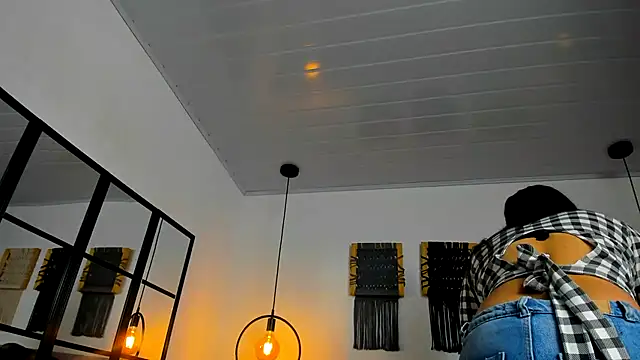 Sweet camille online show from September 18, 2025, 2:13 am