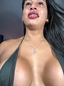 FitnessdollTS online show from December 18, 2025, 1:39 pm