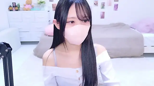 Suzu ch xx online show from December 14, 2025, 1:38 pm