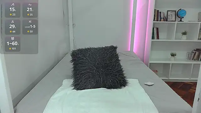 ari rossee online show from November 24, 2025, 8:41 pm