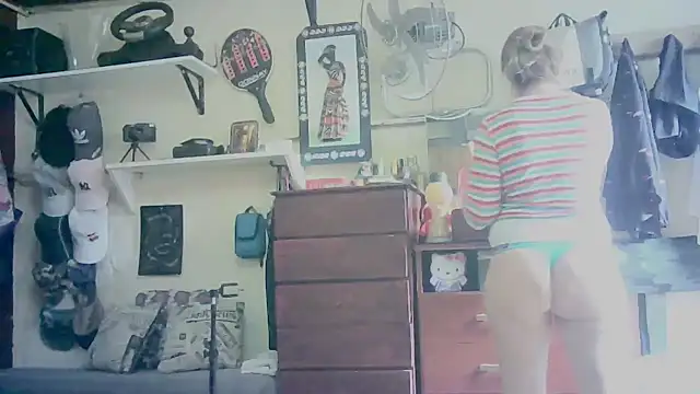 Snapshot of mybodyarg chatting on November 21, 2025, 1:32 pm mybodyarg online show from November 21, 2025, 1:32 pm