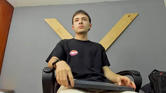 Snapshot of bower_and_colucci chatting on December 29, 2024, 2:42 pm bower and colucci online show from December 29, 2024, 2:42 pm