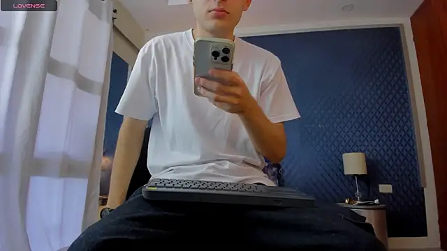 Snapshot of bower_and_colucci chatting on January 2, 2025, 2:02 pm bower and colucci online show from January 2, 2025, 2:02 pm