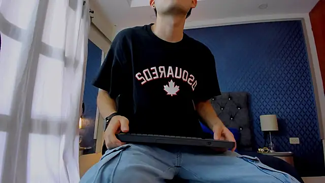 Snapshot of bower_and_colucci chatting on January 4, 2025, 2:35 pm bower and colucci online show from January 4, 2025, 2:35 pm