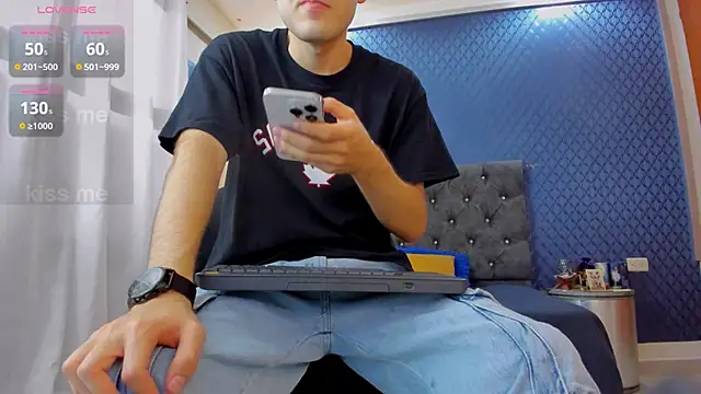 Snapshot of bower_and_colucci chatting on January 14, 2025, 2:22 pm bower and colucci online show from January 14, 2025, 2:22 pm