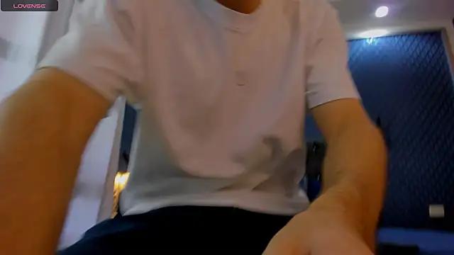 Snapshot of bower_and_colucci chatting on January 22, 2025, 1:53 pm bower and colucci online show from January 22, 2025, 1:53 pm