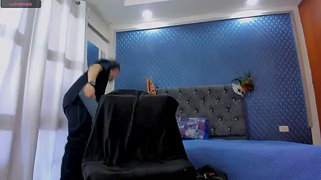 Snapshot of bower_and_colucci chatting on January 24, 2025, 2:51 pm bower and colucci online show from January 24, 2025, 2:51 pm