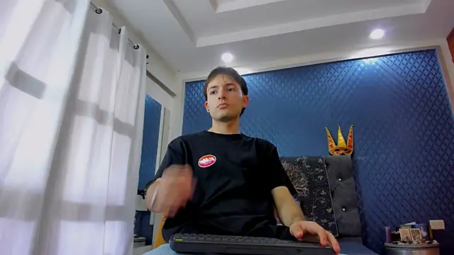 Snapshot of bower_and_colucci chatting on February 1, 2025, 2:24 pm bower and colucci online show from February 1, 2025, 2:24 pm