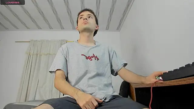 Snapshot of bower_and_colucci chatting on February 18, 2025, 2:49 am bower and colucci online show from February 18, 2025, 2:49 am