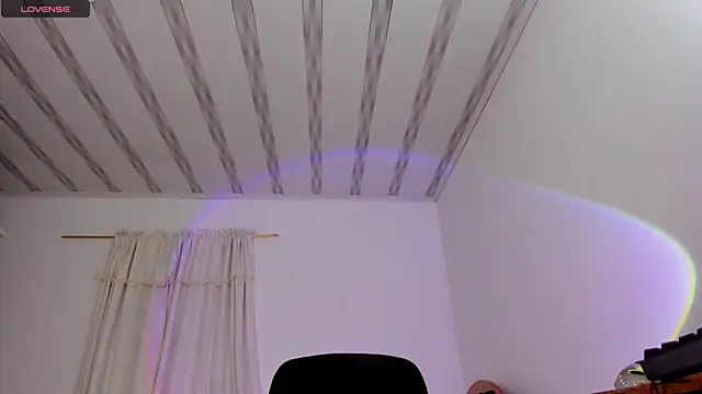 Snapshot of bower_and_colucci chatting on March 5, 2025, 4:13 am bower and colucci online show from March 5, 2025, 4:13 am