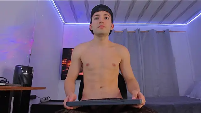 Snapshot of bower_and_colucci chatting on November 23, 2025, 1:27 am bower and colucci online show from November 23, 2025, 1:27 am