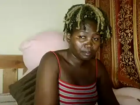 Snapshot of Sexxy_pretty24 chatting on February 6, 2025, 7:29 pm Sexxy pretty24 online show from February 6, 2025, 7:29 pm