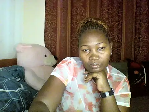 Snapshot of Sexxy_pretty24 chatting on October 12, 2025, 4:11 am Sexxy pretty24 online show from October 12, 2025, 4:11 am