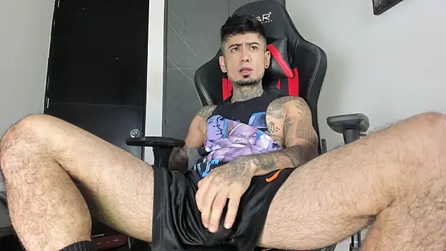 Snapshot of sergiio_mesa27 chatting on December 5, 2025, 12:14 pm sergiio mesa27 online show from December 5, 2025, 12:14 pm