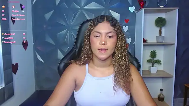 Snapshot of Cristal_War chatting on February 22, 2025, 10:20 pm Cristal War online show from February 22, 2025, 10:20 pm
