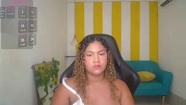 Cristal War online show from November 18, 2025, 11:15 pm