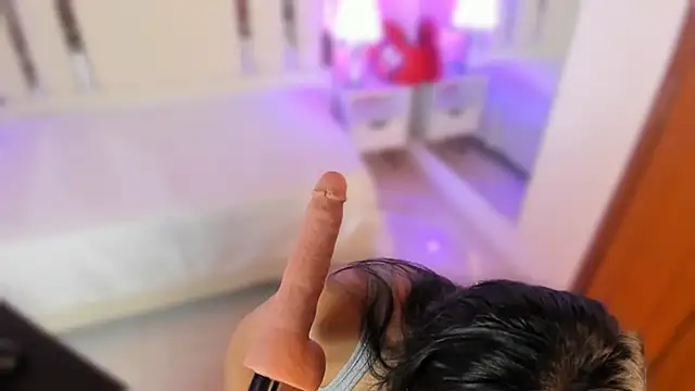 Snapshot of Miliaangeles chatting on October 4, 2025, 12:25 pm Miliaangeles online show from October 4, 2025, 12:25 pm