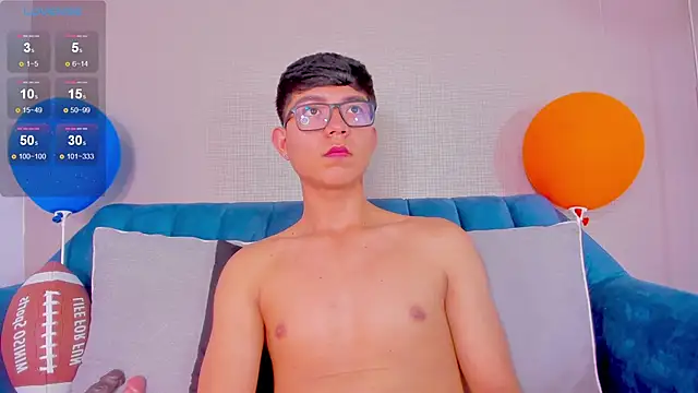 Snapshot of CodyTwink chatting on January 30, 2025, 2:25 pm CodyTwink online show from January 30, 2025, 2:25 pm