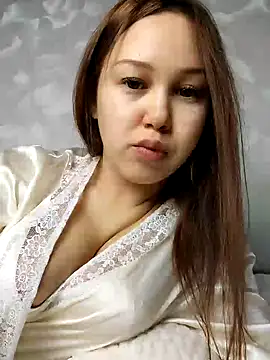  AnMiss  online show from December 5, 2024, 8:44 pm