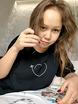  AnMiss  online show from October 1, 2025, 5:19 pm