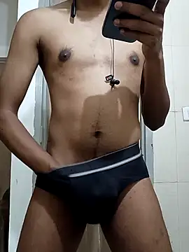 JerryJerome01 online show from November 21, 2025, 11:42 am