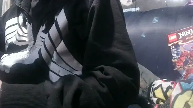 Snapshot of robeaulieu02 chatting on December 13, 2024, 6:31 am robeaulieu02 online show from December 13, 2024, 6:31 am